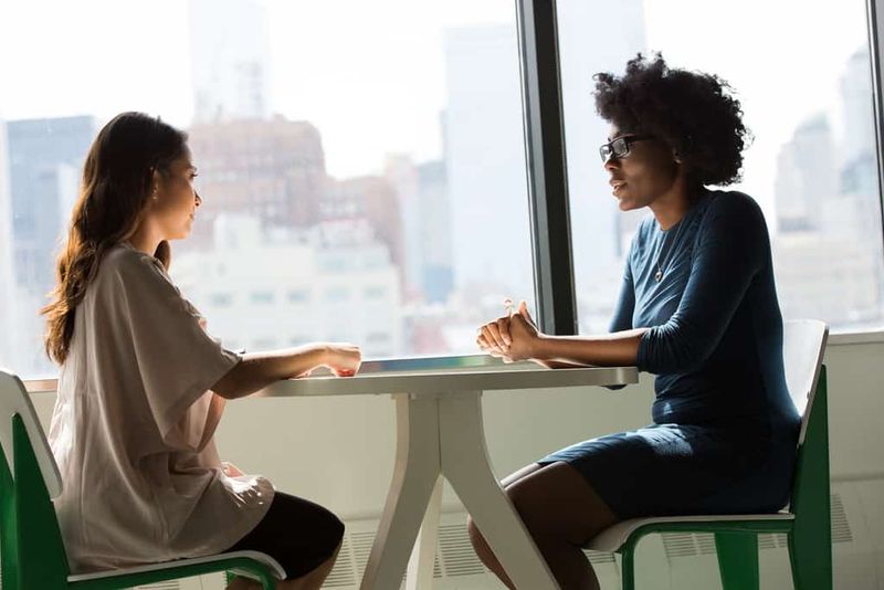 5 patarimai, kaip įdarbinti naujus darbuotojus jūsų smulkiajam verslui