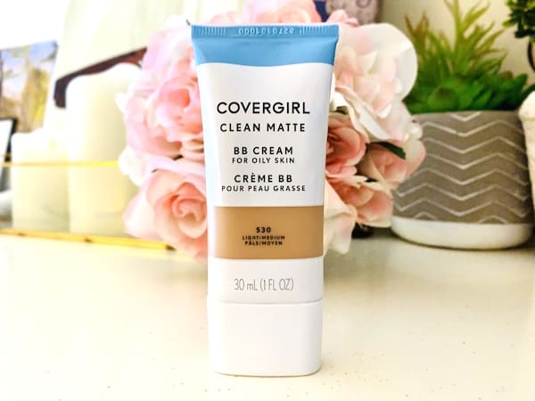 CoverGirl Clean Matte BB Cream בקל-בינוני